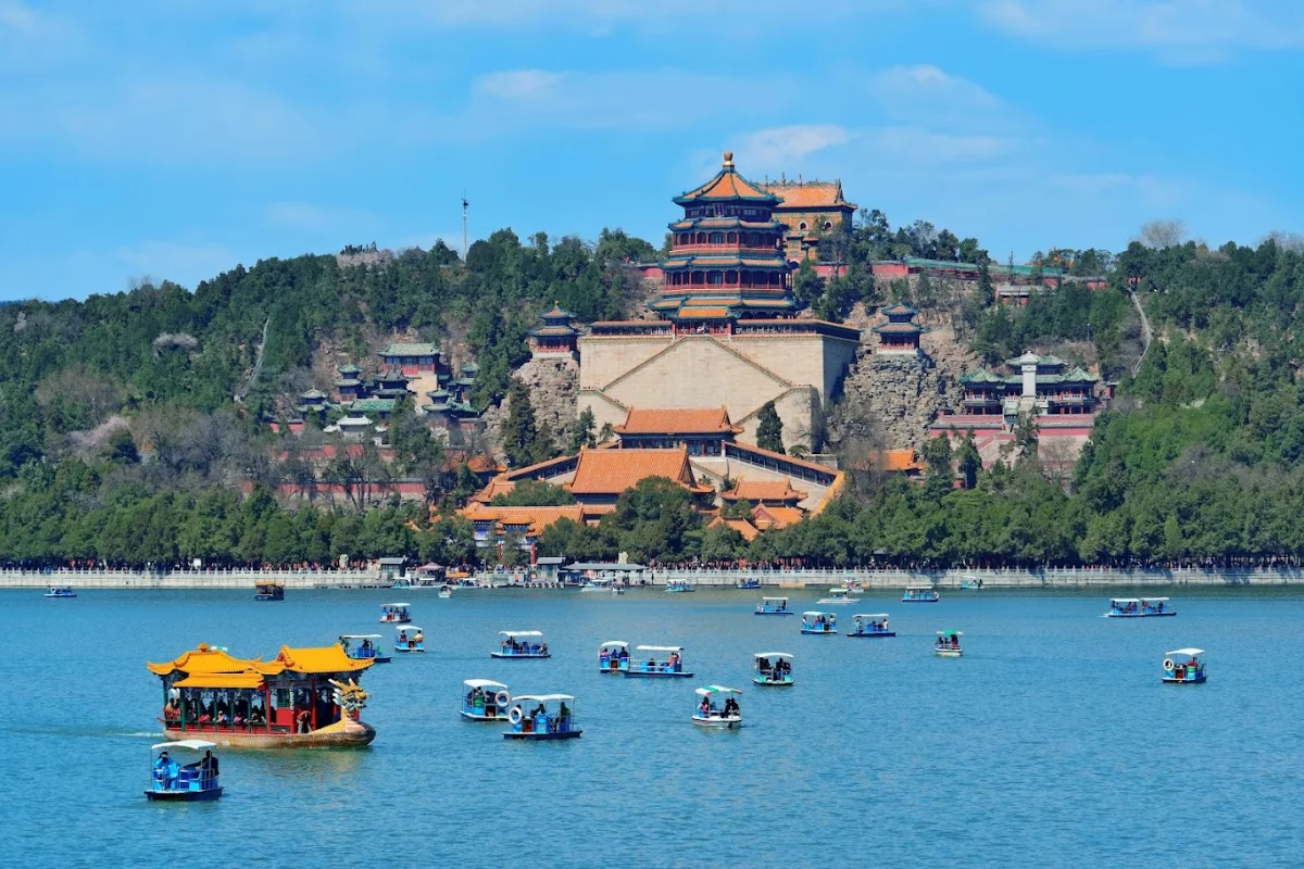 Di Hòa Viên địa điểm du lịch nổi tiếng ở Trung Quốc