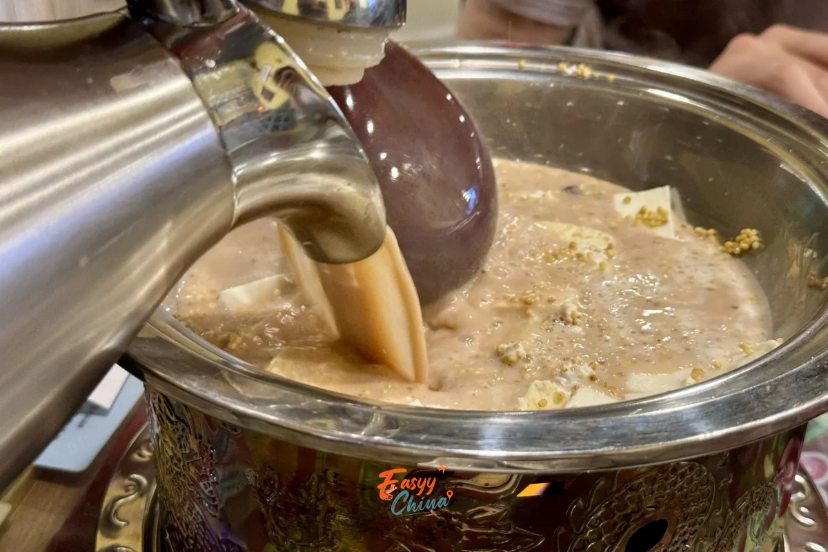 Trà sữa mặn không thể bỏ qua khi du lịch Nội Mông