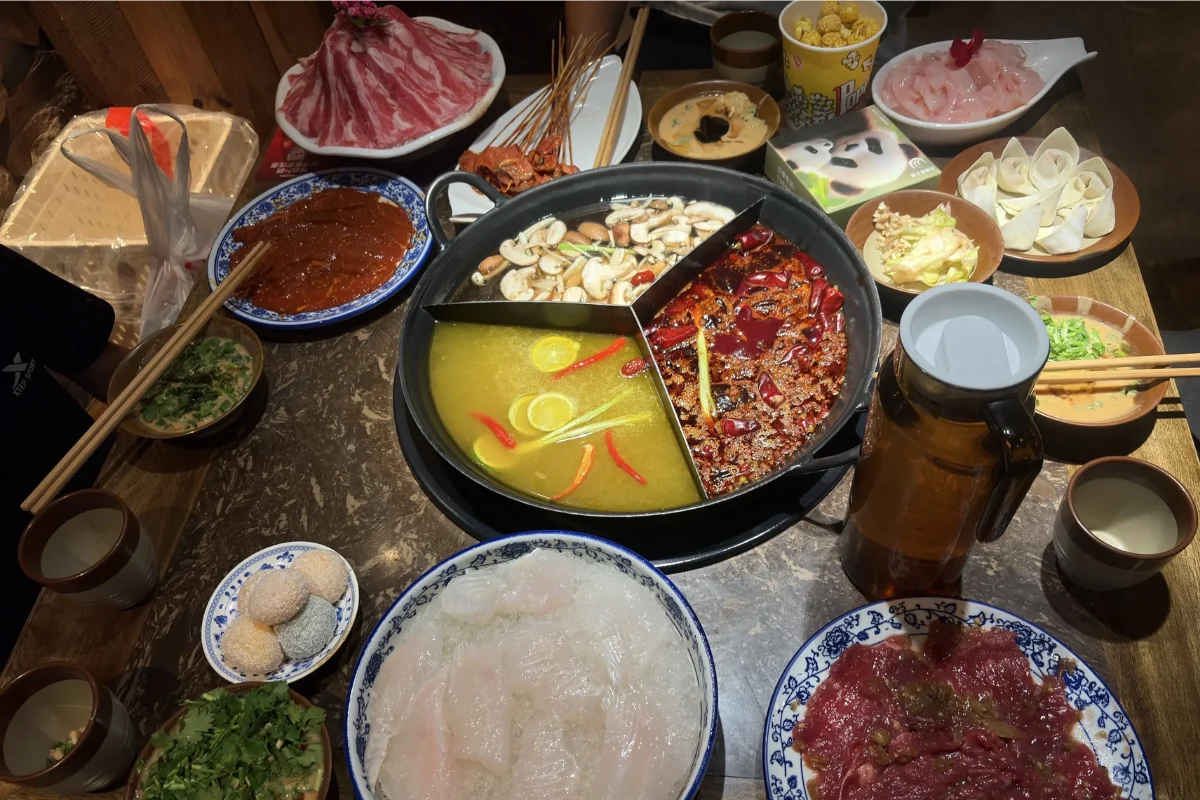 Du lịch Thành Đô ăn lẩu Tứ Xuyên