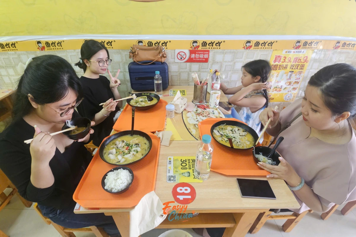 Đoàn khách bán tự túc Nam Ninh ngày 23/10 cùng EasyyChina