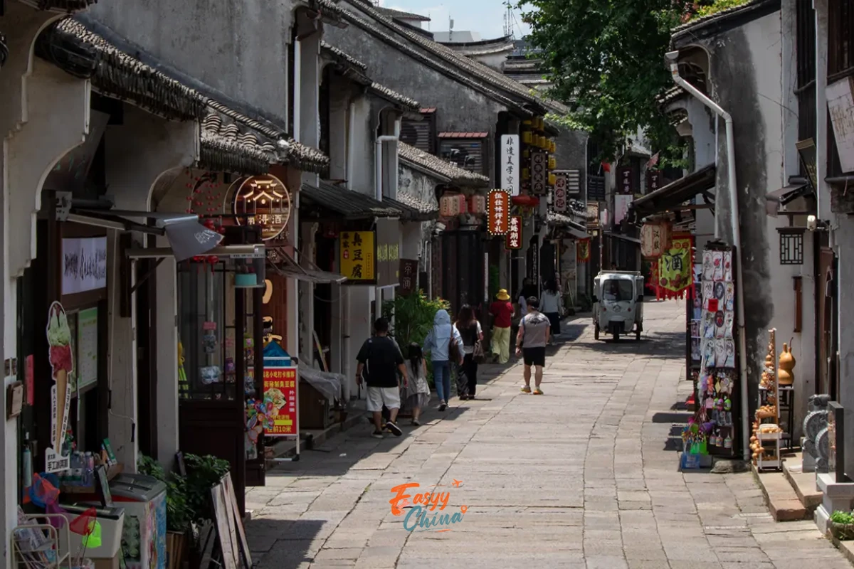 Du lịch Nam Tầm cổ trấn mùa hè