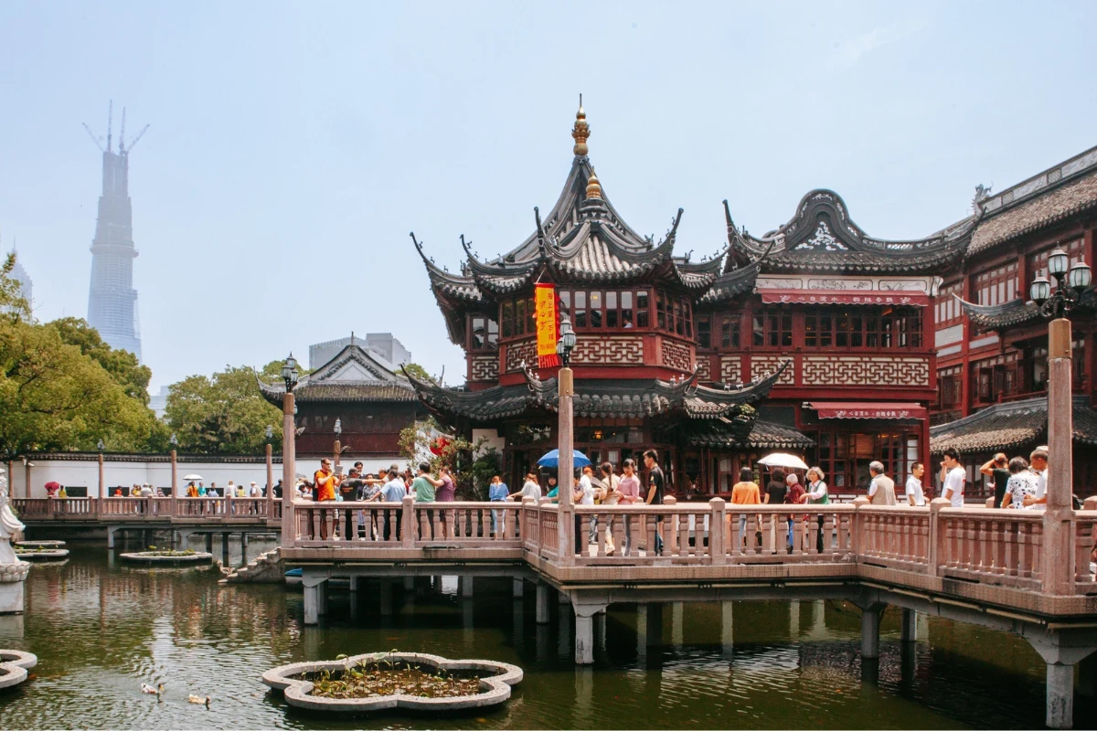 Vườn Dự Viên gần Tân Thiên Địa