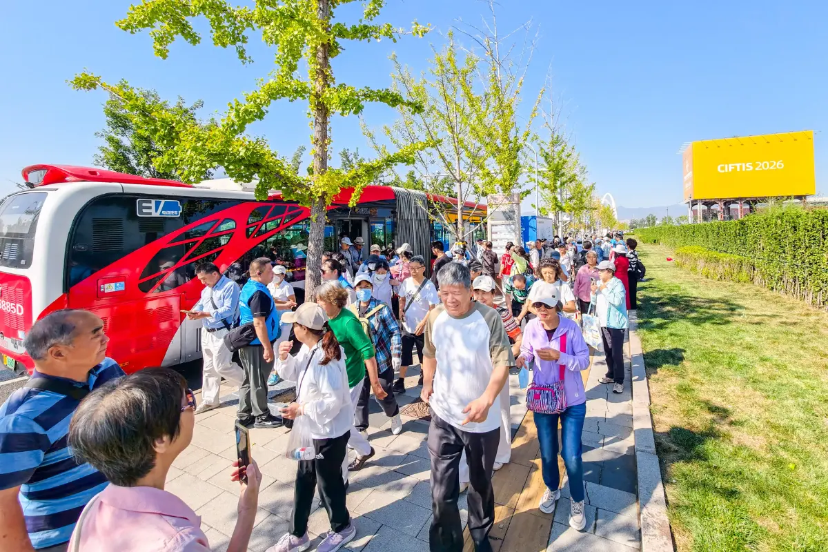 Du lịch tour tự túc hay tour truyền thống